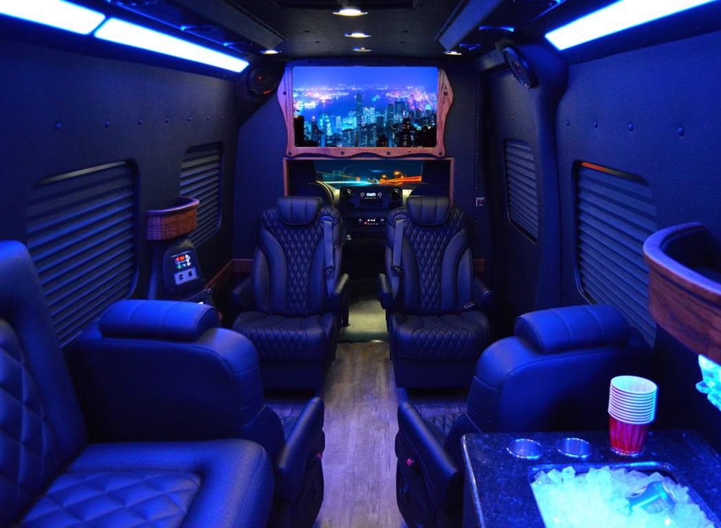 Black-Interior-3